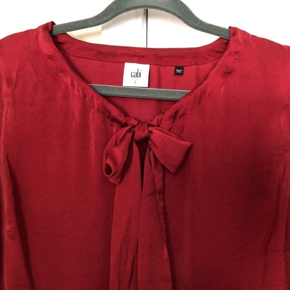 CAbi Drawstring Neckline Shell - Picture 2 of 5